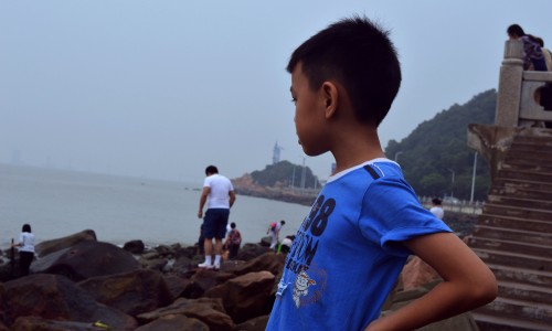 孕早期很热烦躁出汗怎么办-怀孕前期感觉热爱出汗网 | 怀孕初期爱出虚汗,怀孕初期会很热容易出汗吗